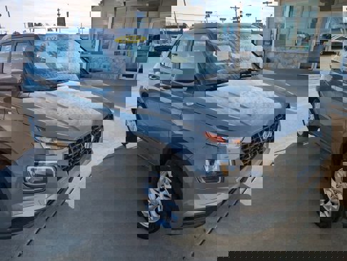 Used 2021 Hyundai Venue SE image 1