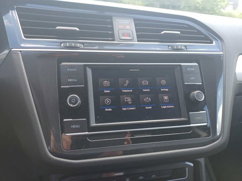 Used 2021 Volkswagen Tiguan S image 11