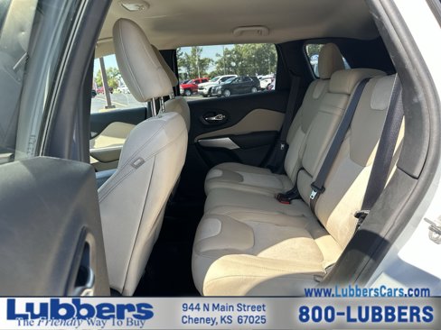 Used 2017 Jeep Cherokee Sport w/ Safety Group image 17