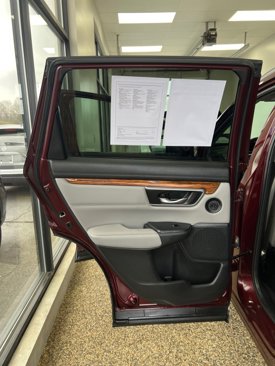Used 2018 Honda CR-V Touring image 17