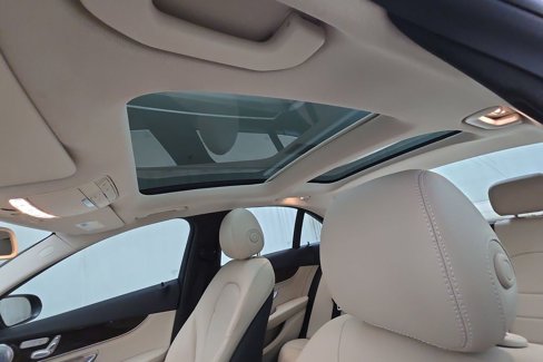Used 2015 Mercedes-Benz C 300 4MATIC Sedan image 23