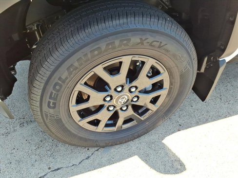 New 2025 Toyota 4Runner SR5 image 10