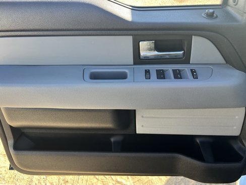 Used 2012 Ford F150 XLT w/ XLT Chrome Pkg image 13