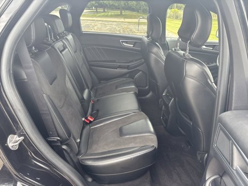 Used 2019 Ford Edge ST w/ Cold Weather Package image 31