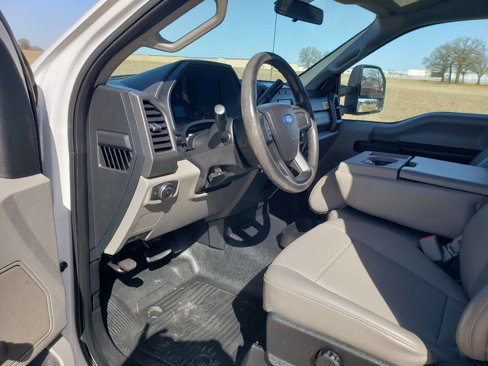 Used 2017 Ford F350 Lariat w/ Chrome Package image 15