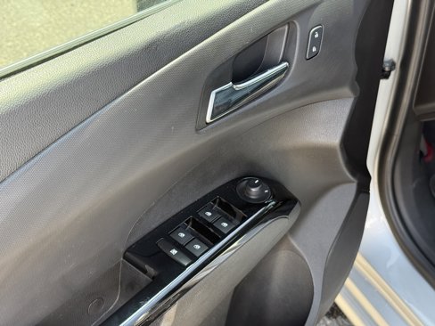 Used 2014 Chevrolet Sonic RS image 15