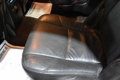 Used 2011 Cadillac Escalade ESV Premium image 36