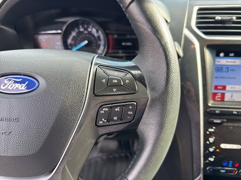Used 2019 Ford Explorer Limited w/ Class III Trailer Tow Package image 53