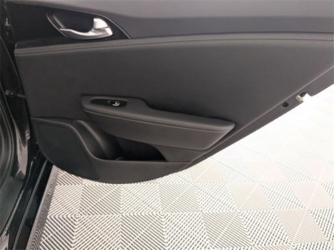 Used 2019 Kia Stinger image 29