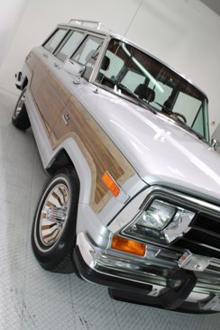 Used 1986 Jeep Grand Wagoneer image 33
