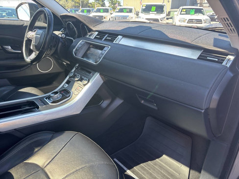 Used 2016 Land Rover Range Rover Evoque HSE image 32