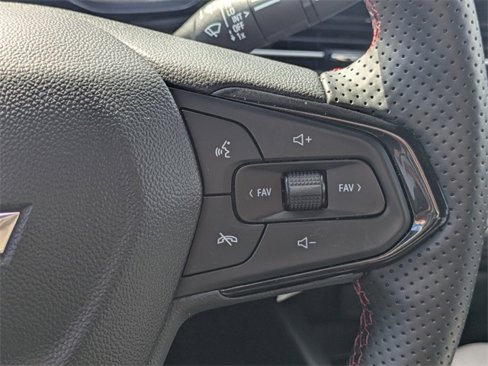 Used 2024 Chevrolet Trax RS w/ Driver Confidence Package image 25