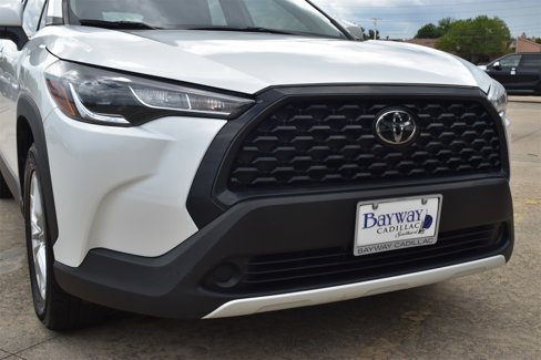 Used 2022 Toyota Corolla Cross LE image 27