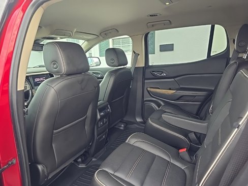 Used 2019 GMC Acadia Denali image 17