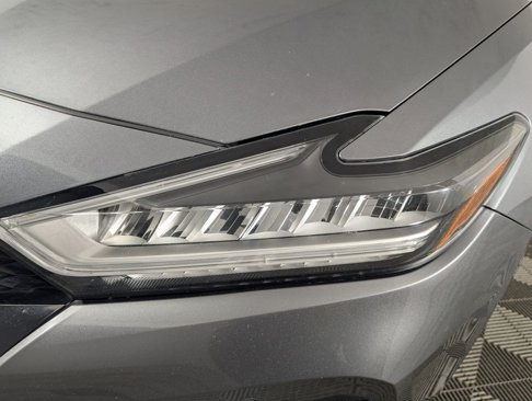 Used 2019 Nissan Maxima SR w/ Premium Package image 14