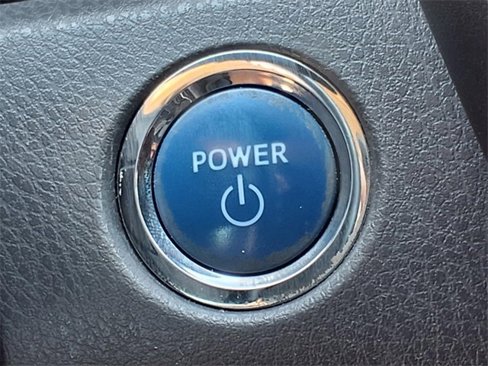 Used 2018 Toyota Camry SE image 38