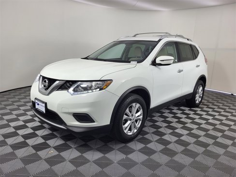 Used 2016 Nissan Rogue SV image 1