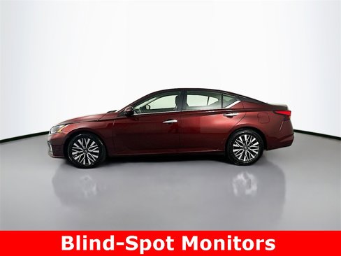 Used 2023 Nissan Altima 2.5 SV image 8
