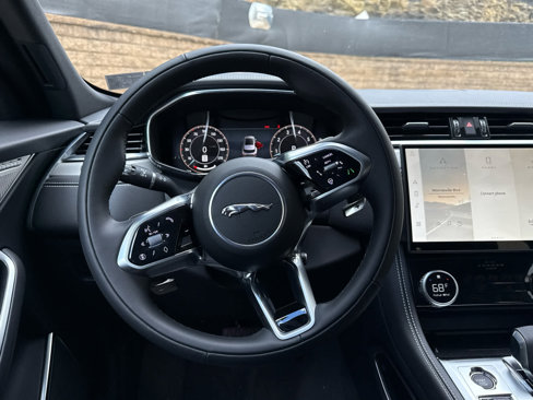 New 2026 Jaguar F-PACE R-Dynamic S image 11
