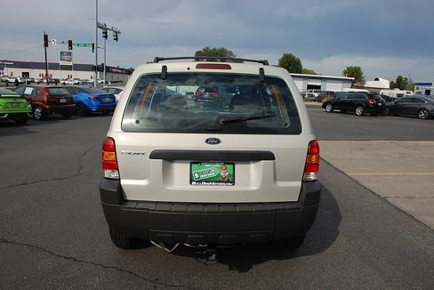 Used 2005 Ford Escape XLS image 4