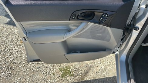Used 2007 Ford Focus SE image 3