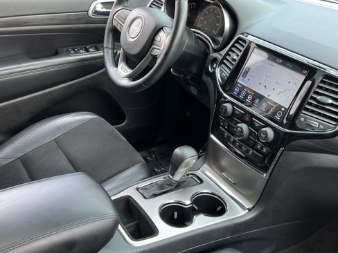 Used 2019 Jeep Grand Cherokee Altitude image 14