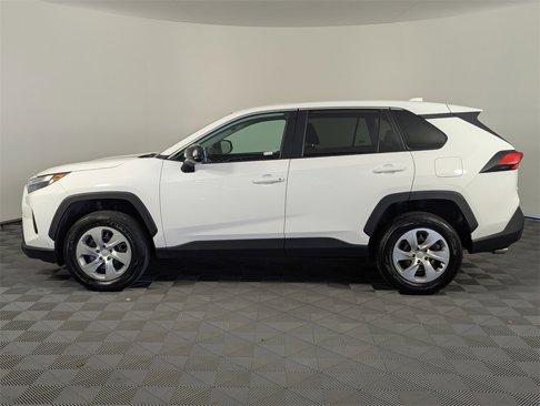 Used 2023 Toyota RAV4 LE image 8