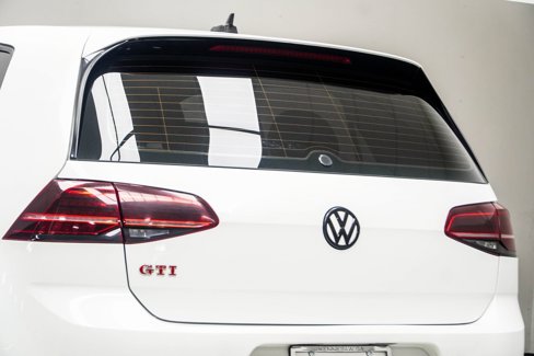Used 2017 Volkswagen GTI Sport image 13