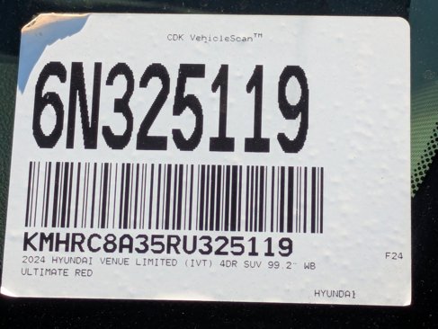 Used 2024 Hyundai Venue Limited image 34