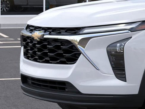 New 2025 Chevrolet Trax LS w/ LS Convenience Package image 13