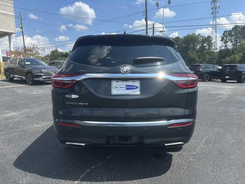 Used 2021 Buick Enclave Avenir w/ Avenir Technology Package image 6