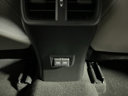 Used 2021 Lexus UX 200 image 11