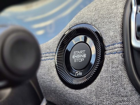 New 2025 Jeep Compass Latitude image 29