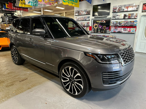 Used 2018 Land Rover Range Rover HSE image 3