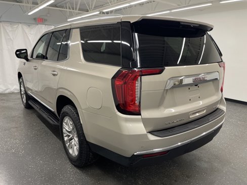 Used 2021 GMC Yukon SLT image 3