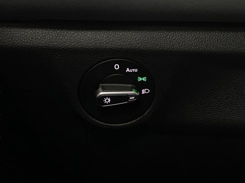 New 2025 Volkswagen Jetta SE image 13