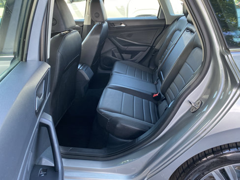 Used 2024 Volkswagen Jetta SE image 26