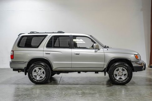 Used 2002 Toyota 4Runner SR5 image 8