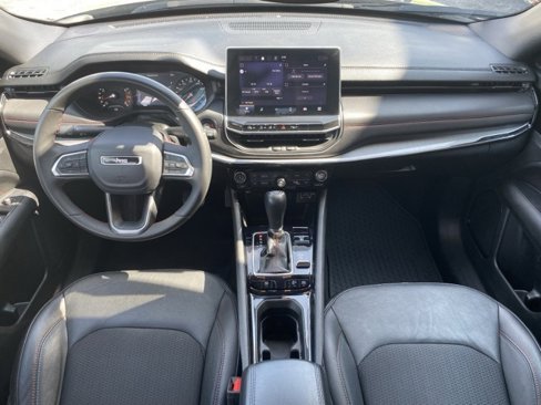 Used 2023 Jeep Compass Trailhawk image 16