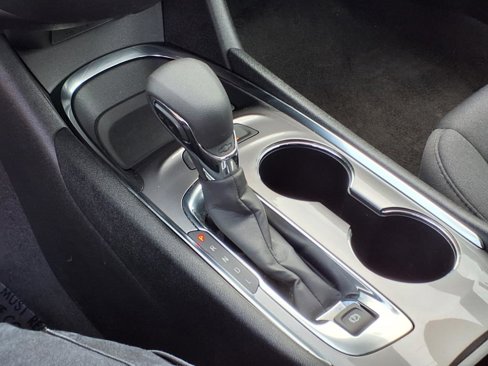 Used 2024 Chevrolet Malibu LT image 21
