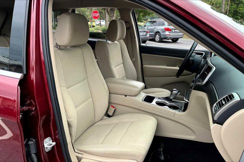 Used 2021 Jeep Grand Cherokee Laredo image 8