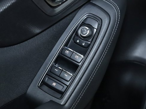 Used 2020 Subaru Forester Premium image 17