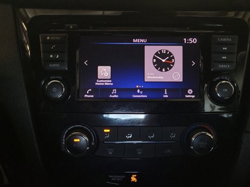 Used 2020 Nissan Rogue S image 25