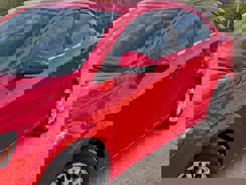 Used 2019 Chevrolet Sonic LT w/ Convenience Package image 9