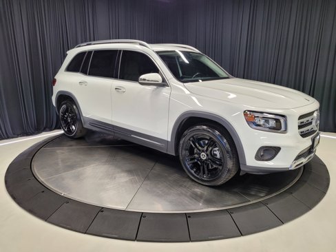 Used 2020 Mercedes-Benz GLB 250 w/ Premium Package image 13