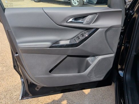 New 2026 Chevrolet Equinox LT w/ Convenience Package II image 10