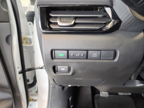 Used 2025 Nissan Sentra SV image 26