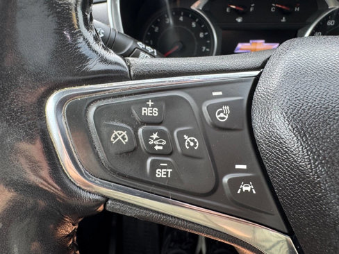 Used 2019 Chevrolet Equinox Premier image 17