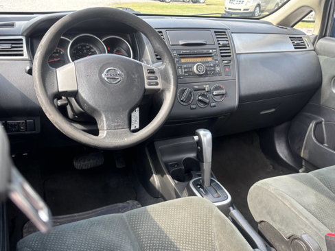 Used 2011 Nissan Versa 1.8 S w/ Plus Pkg image 3