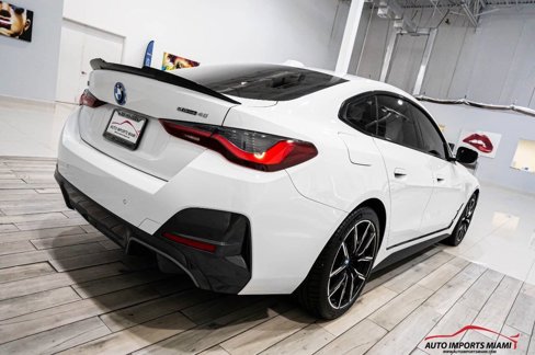 Used 2022 BMW i4 eDrive40 w/ M Sport Package image 31